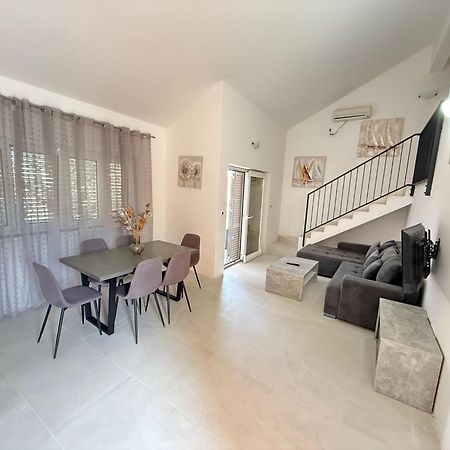 Apartments Andela بيتريتْشاني المظهر الخارجي الصورة